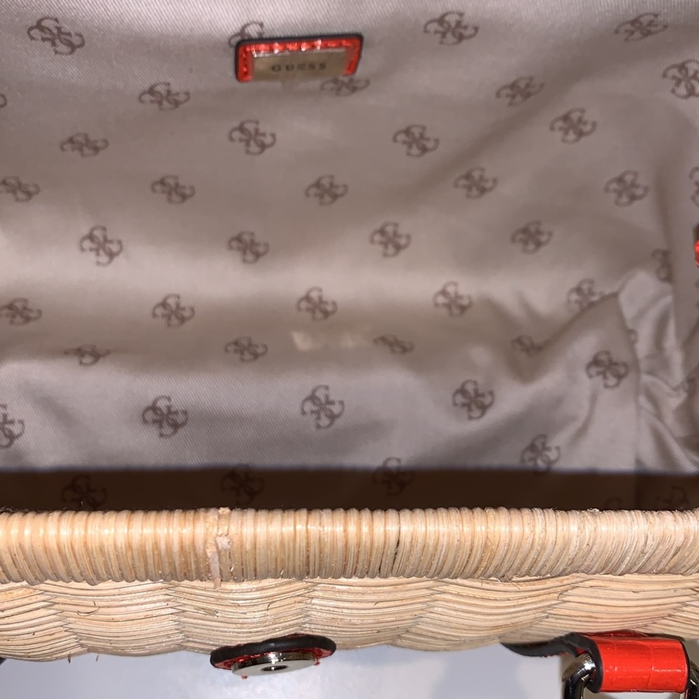 GUESS Paloma Satchel - Picture 14 of 16